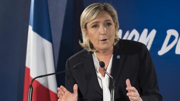 Marine Le Pen quiere el regreso del franco y del ECU