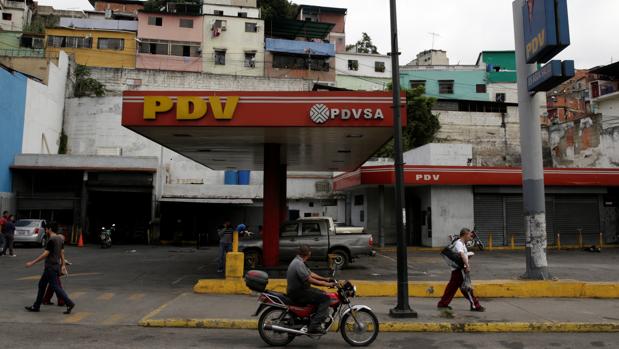 Gasolinera de la petrolera estatal Pdvsa en Caracas, en una imagen de este jueves