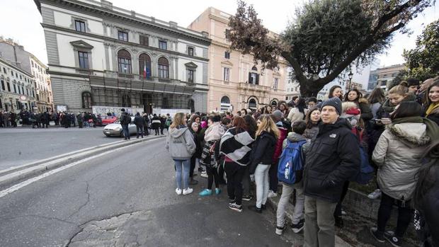 Tres terremotos en una hora en el centro de Italia, con magnitud superior a 5