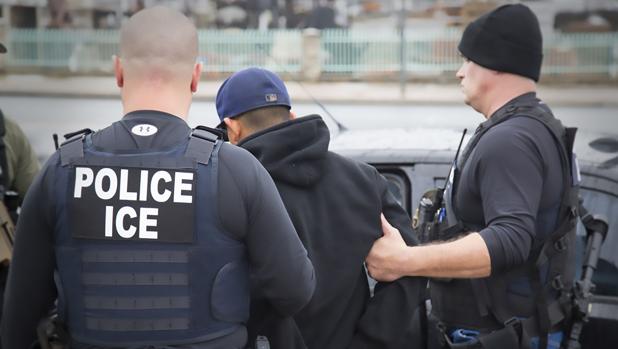 Detenidos más de 680 inmigrantes en redadas en EE.UU.