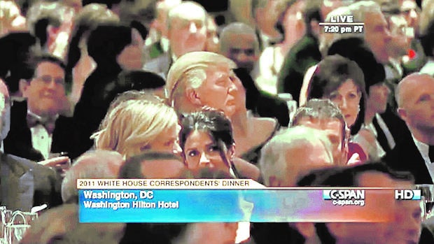 Trump se pone a la defensiva en su guerra contra la prensa