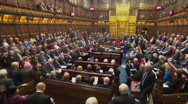 Los lores exigen a May que garantice los derechos de los ciudadanos de la UE