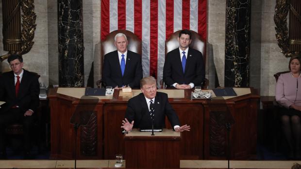 Trump planea firmar su nuevo veto migratorio este miércoles, según varios medios de comunicación