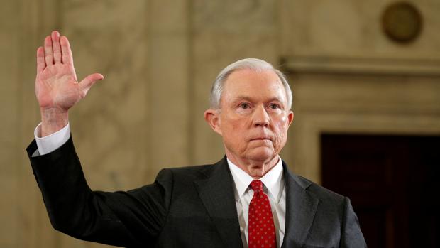 Jeff Sessions, el día que tomó posesión de su cargo