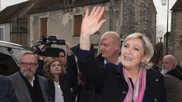 Marine Le Pen se niega a comparecer ante la Justicia francesa antes de las elecciones