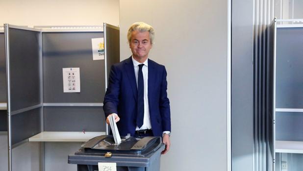 Wilders reconoce su derrota y promete «una fuerte oposición» en Holanda