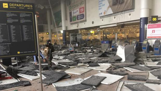 Imagen de los destrozos tras el atentado contra el aeropuerto de Zaventem en Bruselas