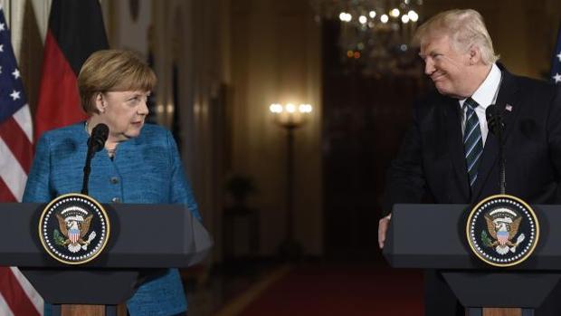 Angela Merkel y Donald Trump, en su rueda de prensa tras reunirse este viernes en la Casa Blanca