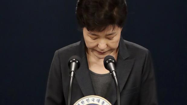 La Fiscalía de Corea del Sur pide una orden de arresto para la expresidenta Park por corrupción