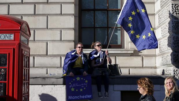 La Eurocámara vetará que la «fecha de corte» para los derechos de los comunitarios sea este miércoles