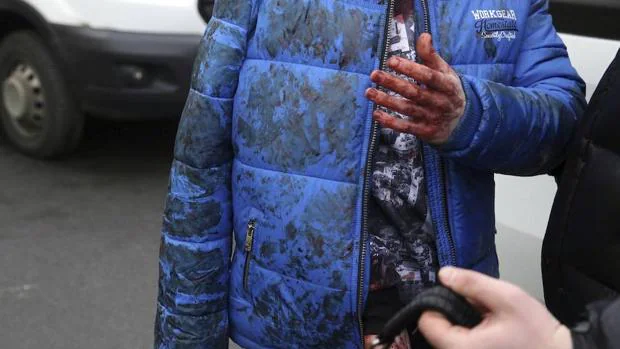 Una persona herida después del atentado en el metro de San Petersburgo