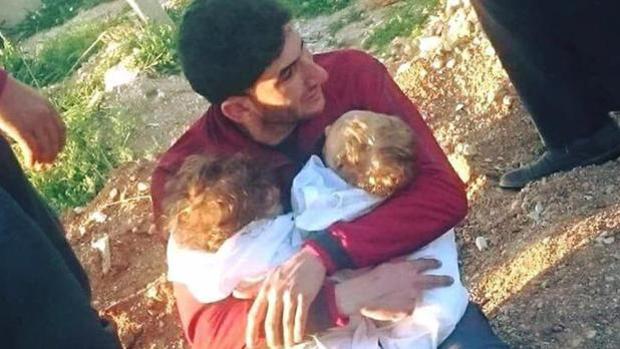 El padre de los gemelos muertos en el ataque químico en Siria apoya el bombardeo de Trump