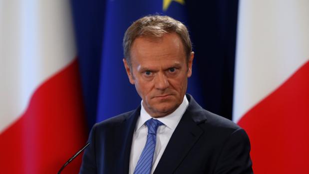 El presidente del Consejo europeo, Donald Tusk, ha hablado por teléfono con la «premier» británica, Theresa May, tras conocer el adelanto electoral de Reino Unido