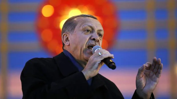 Recep Tayyip Erdogan interviene tras su victoria en el referéndum