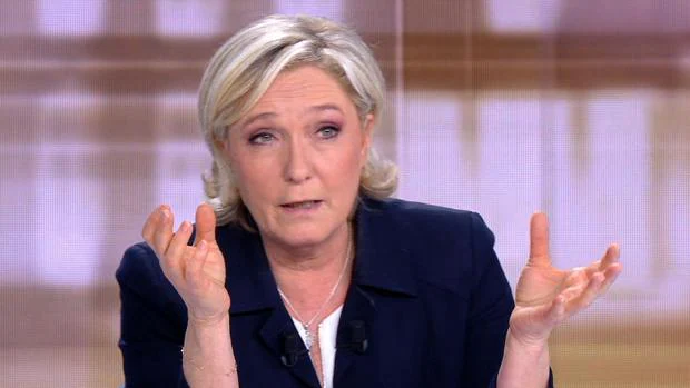 Marine Le Pen, este miércoles, durante el debate