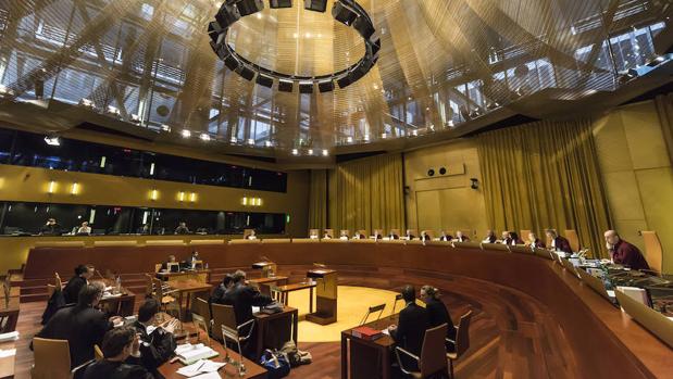 La Justicia europea limita el papel de la Comisión en comercio