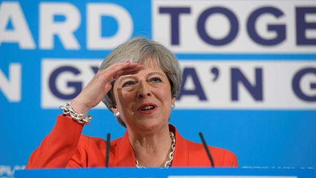 Theresa May interviene este lunes en un acto en Gresford, en el norte de Gales