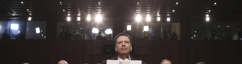 El exdirector del FBI James Comey testifica ante el Comité de Inteligencia del Senado de EE.UU.