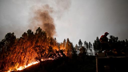 Aumentan a 62 los muertos y 54 los heridos en el peor incendio de los ...