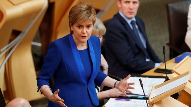 Nicola Sturgeon paraliza un segundo referéndum en Escocia hasta después del Brexit