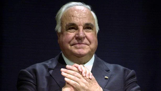 Helmut Kohl, en la celebración del undécimo aniversario de la reunificación alemana