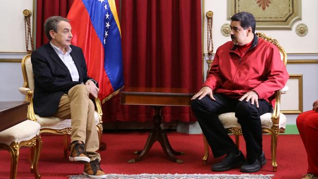 El expresidente español José Luis Rodríguez Zapatero, en uno de sus encuentros con Nicolás Maduro