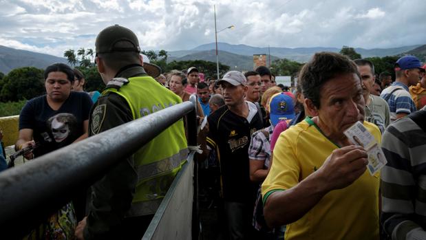 Los venezolanos huyen del régimen de Maduro