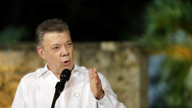 Santos habla de «último suspiro de conflicto» con la entrega final de las armas de las FARC