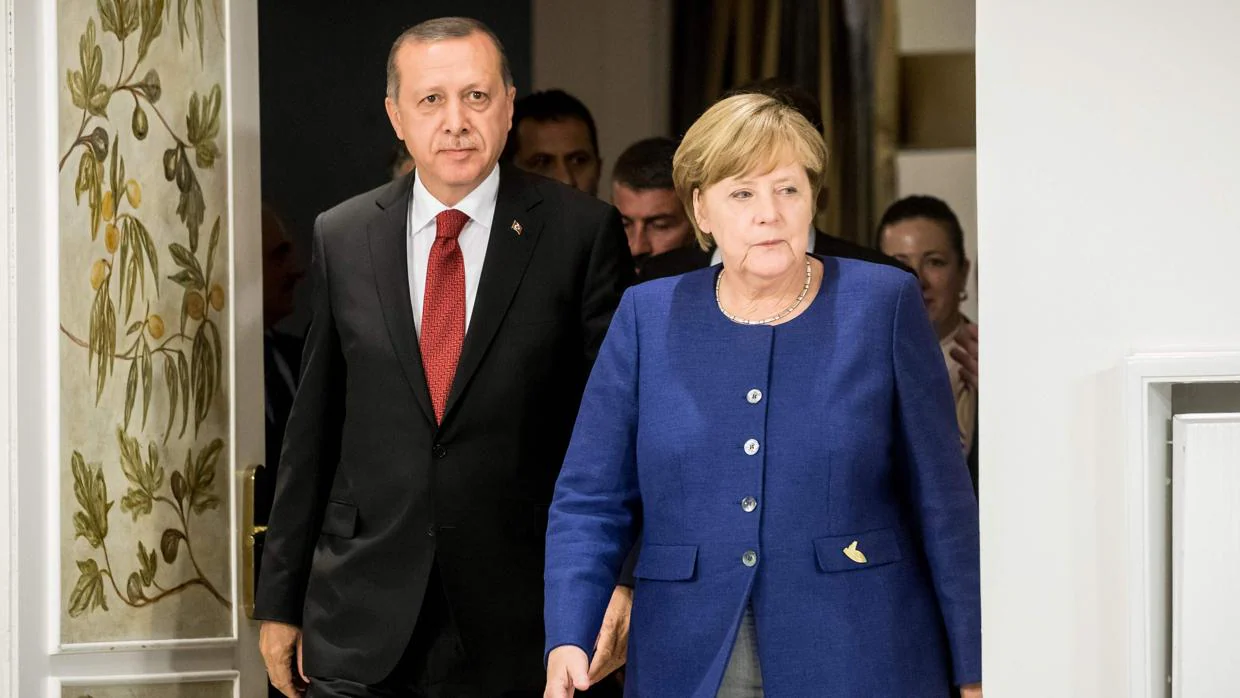 La caniller alemana, Angela Merkel junto al presidente de Turquía, Recep Tayyip Erdogan, durante el G-20