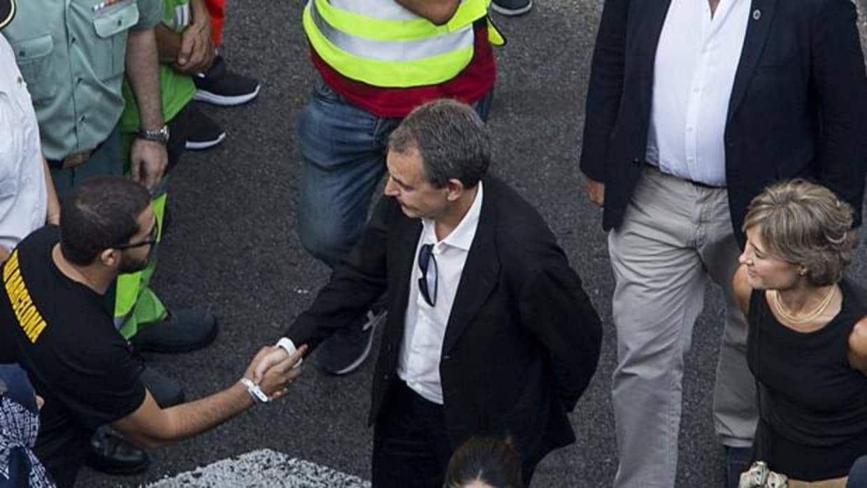 El expresidente del Gobierno, José Luis Rodríguez Zapatero, en la reciente manifestación contra los atentados
