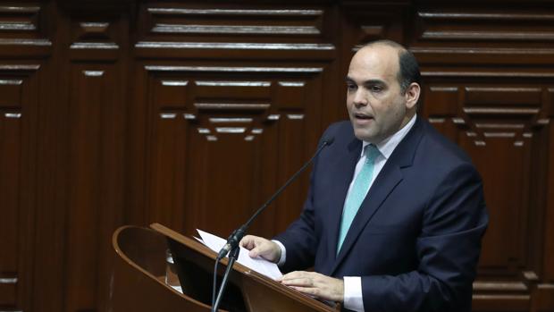 El choque de Kuczynski y Fujimori hace caer al Gobierno