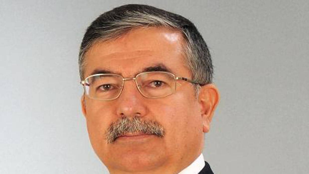 Ismet Yilmaz, ministro de Educación turco