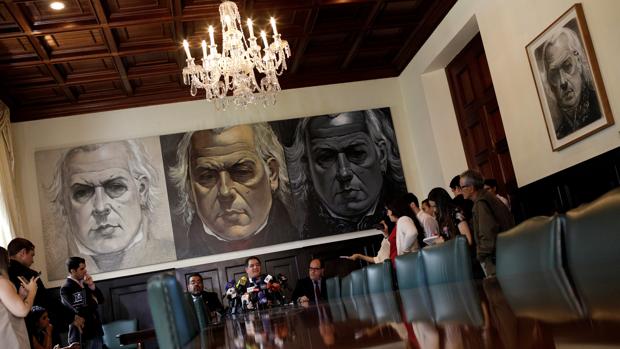 La oposición venezolana seguirá con el diálogo cuando se remuevan los «obstáculos»