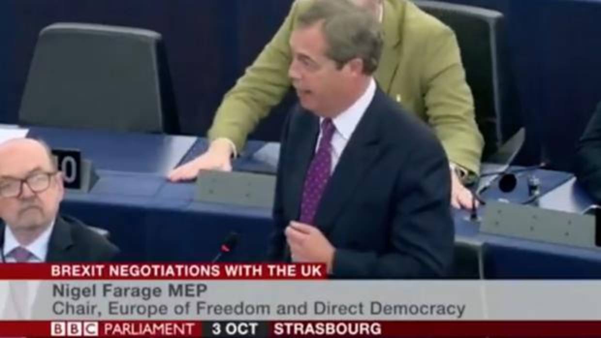 El ultra Nigel Farage apoya a los independentistas catalanes y denuncia las cargas policiales