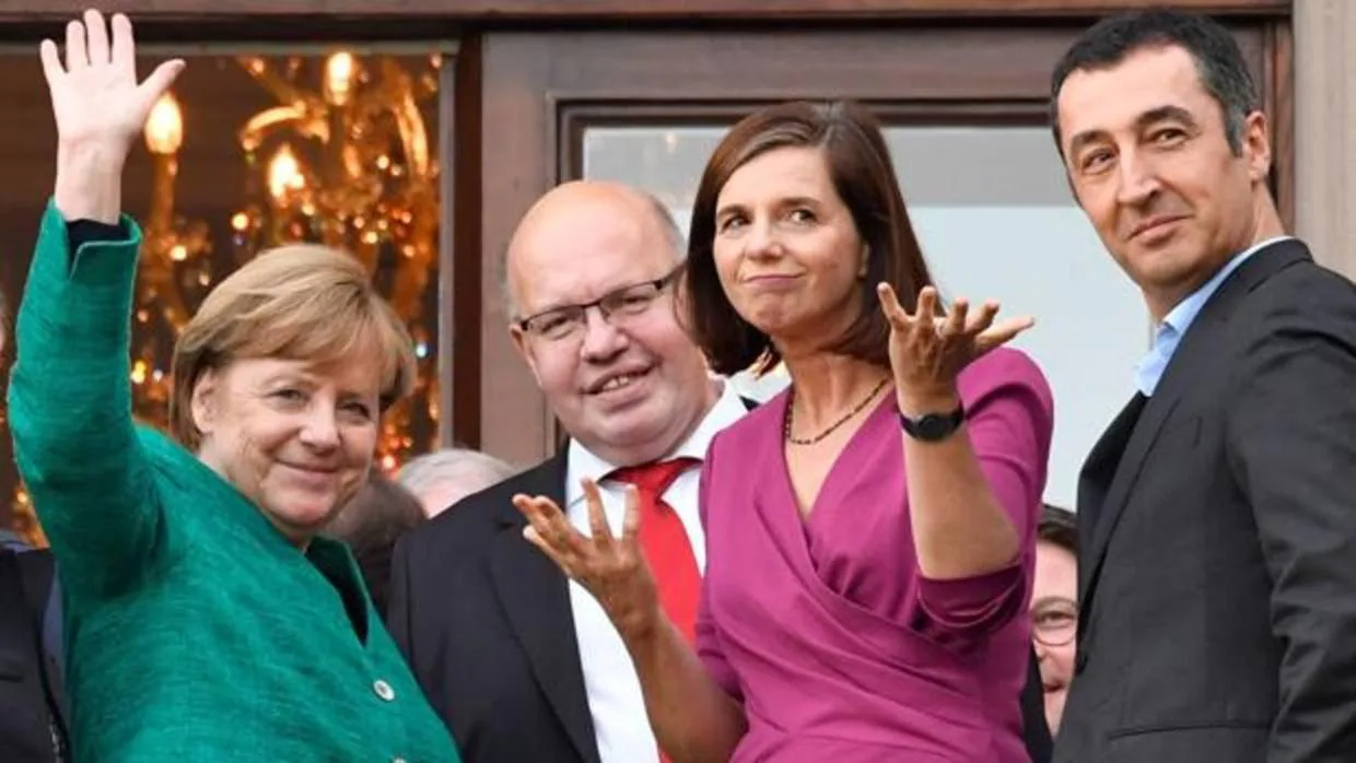 Merkel, con representantes de los Verdes antes de su primera conversación para la posible formación de gobierno