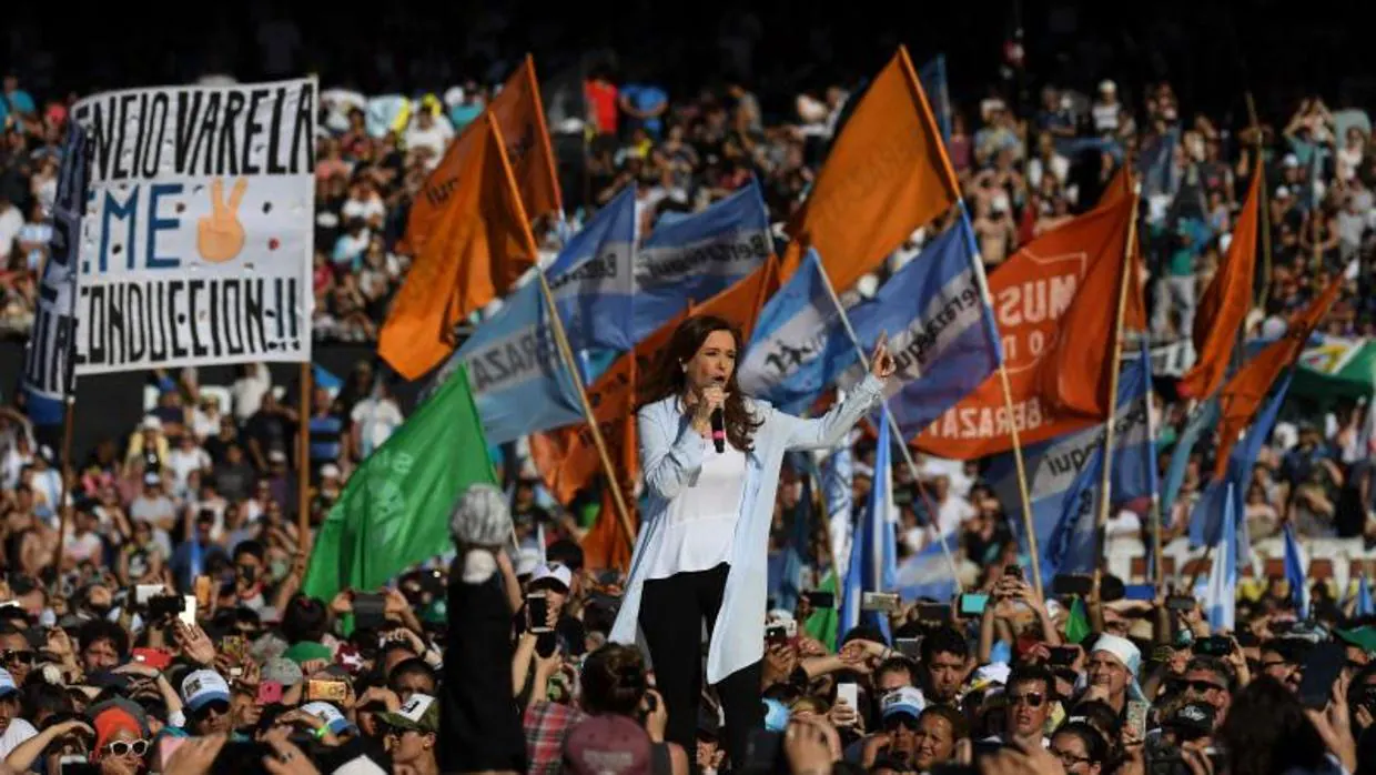 Cristina Fernández, durante un mitin en Avellanedad (Buenos Aires), el pasado 16 de octubre