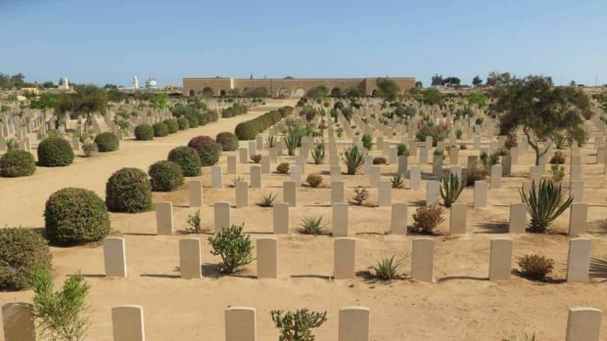 Cementerio en la localidad de El Alamein, donde están enterrados unos 8.000 uniformados británicos