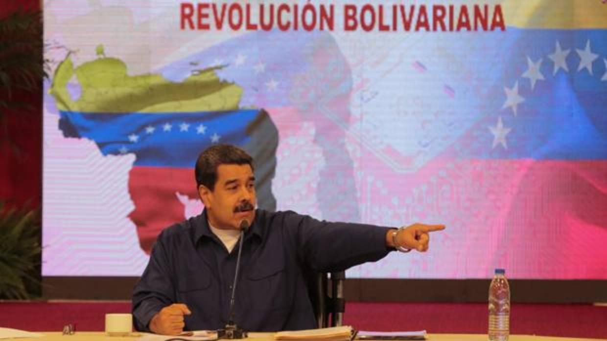 Nicolás Maduro, durante una reunión con gobernadores y miembros del Gobierno de Venezuela