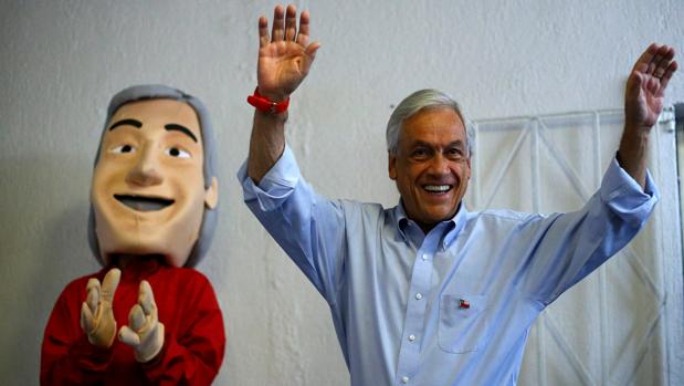 Piñera busca su regreso a La Moneda tres años después frente a una izquierda dividida