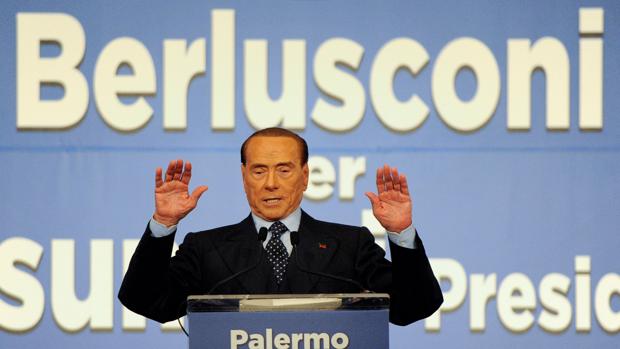 Berlusconi acude a Estrasburgo para poder gobernar de nuevo