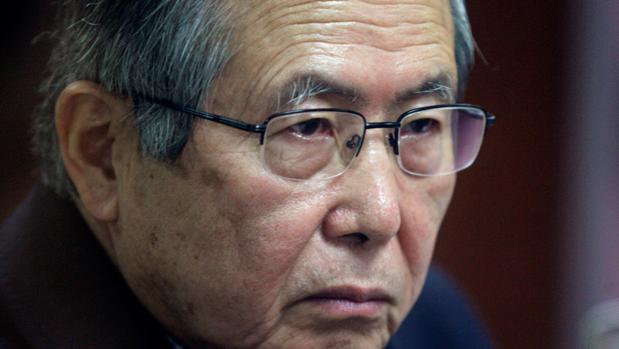 Trasladado de urgencia a una clínica el expresidente peruano Alberto Fujimori