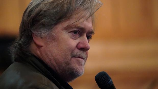 Steve Bannon abandona Breitbart News