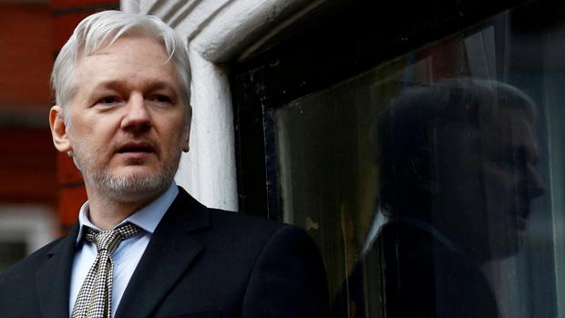 Reino Unido rechaza el estatus de diplomático para Julian Assange solicitado por Ecuador