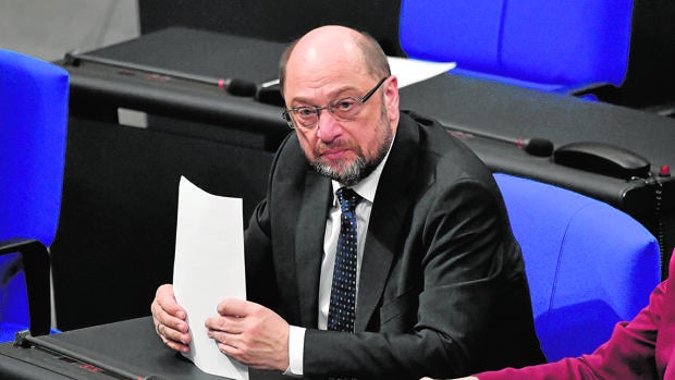 Schulz propone ahora que la Gran Coalición solo dure dos años