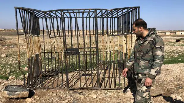 La jaula de tortura de Daesh en Siria