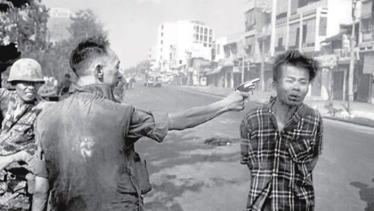 Ejecución de un oficial del Vietcong en Saigón el 1 de febrero de 1968, una foto que dio la vuelta al mundo