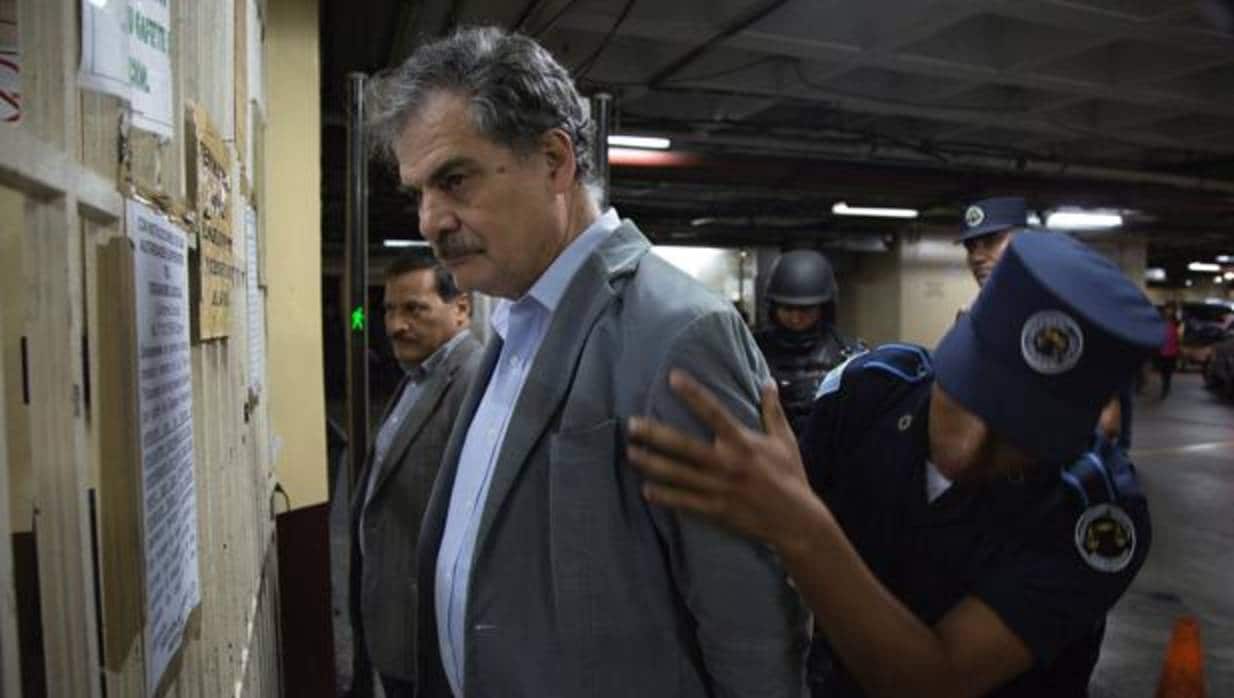 Detienen al presidente de Oxfam Internacional Juan Alberto Fuentes en Guatemala por corrupción