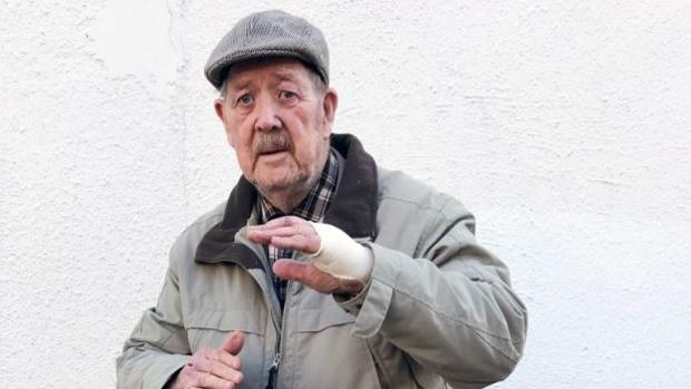 «John sin miedo»: un exmilitar inglés de 88 años impide que cinco ladrones asalten a una mujer