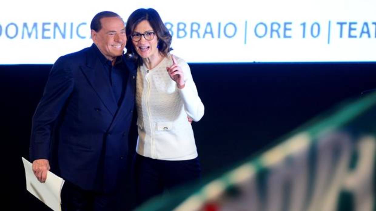 Berlusconi confía en ganar con la alianza de los ultras