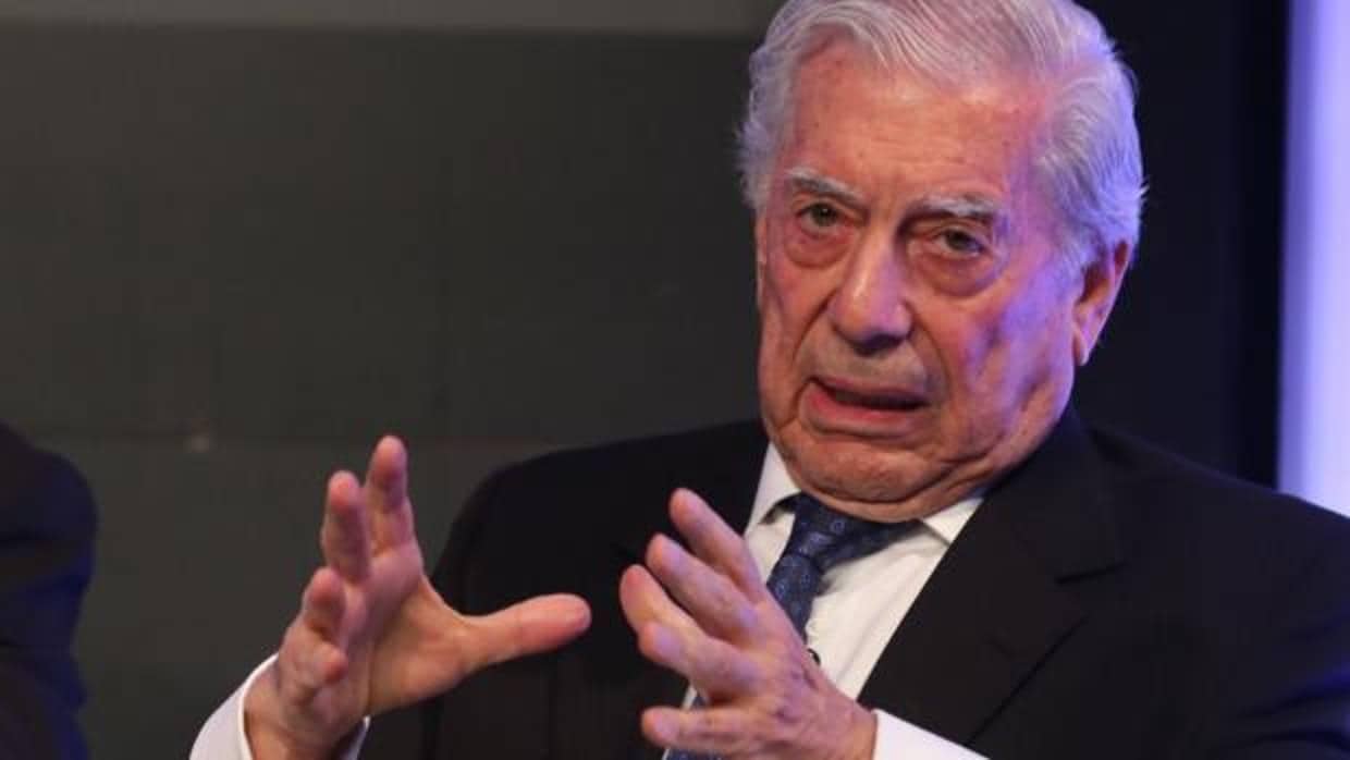 Mario Vargas Llosa, en el debate sobre Venezuela organizado en la Casa de América de Madrid